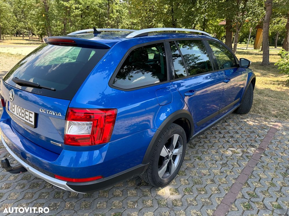 Skoda Octavia Combi 2.0 TDI 4x4 DSG Scout - 4