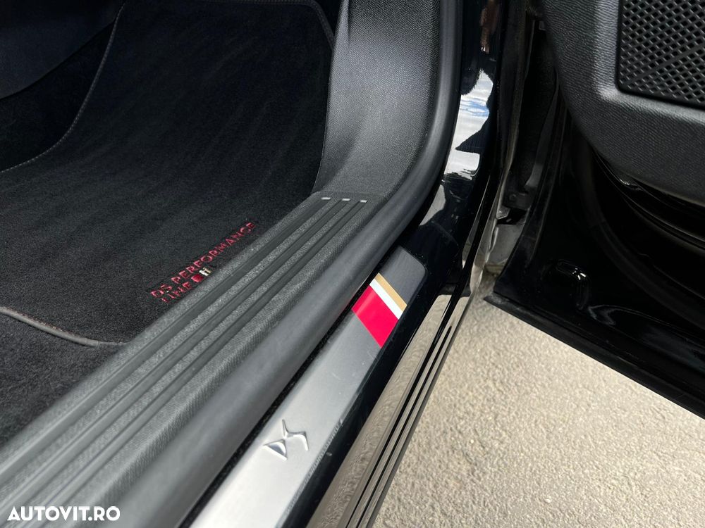 DS Automobiles DS 7 Crossback - 31