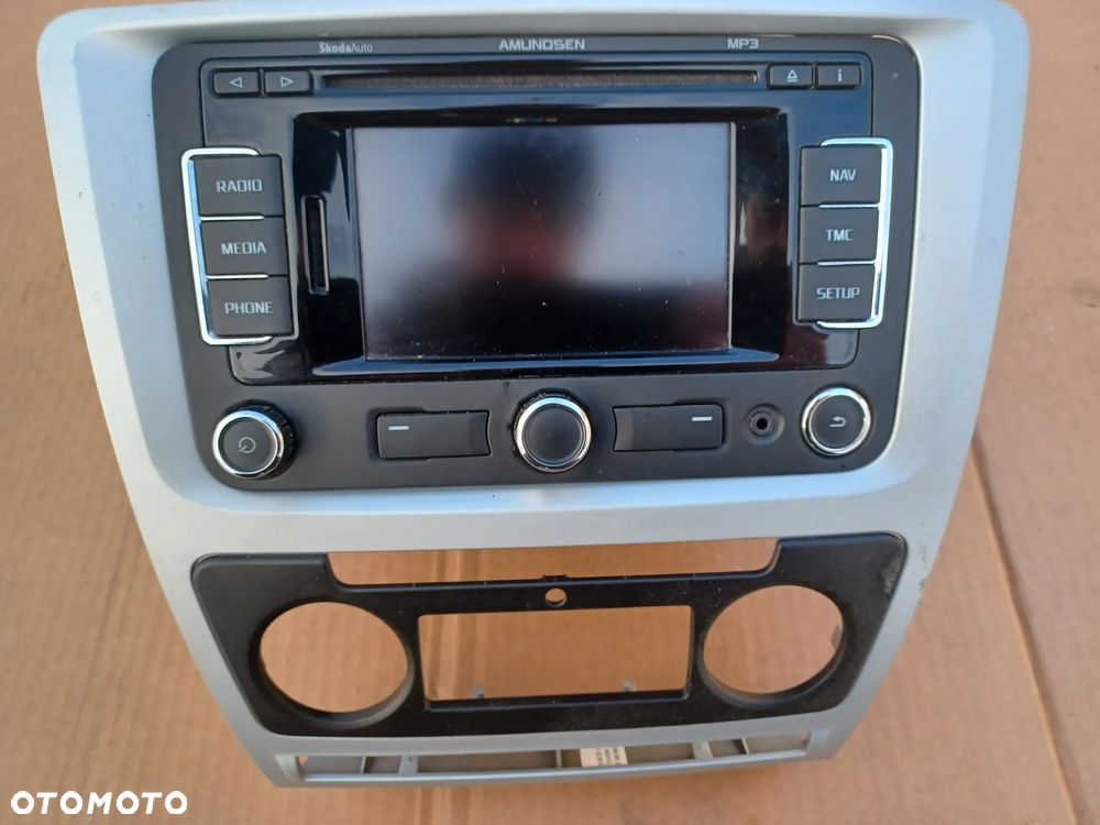 RADIO NAWIGACJA OCTAVIA II LIFT - 1