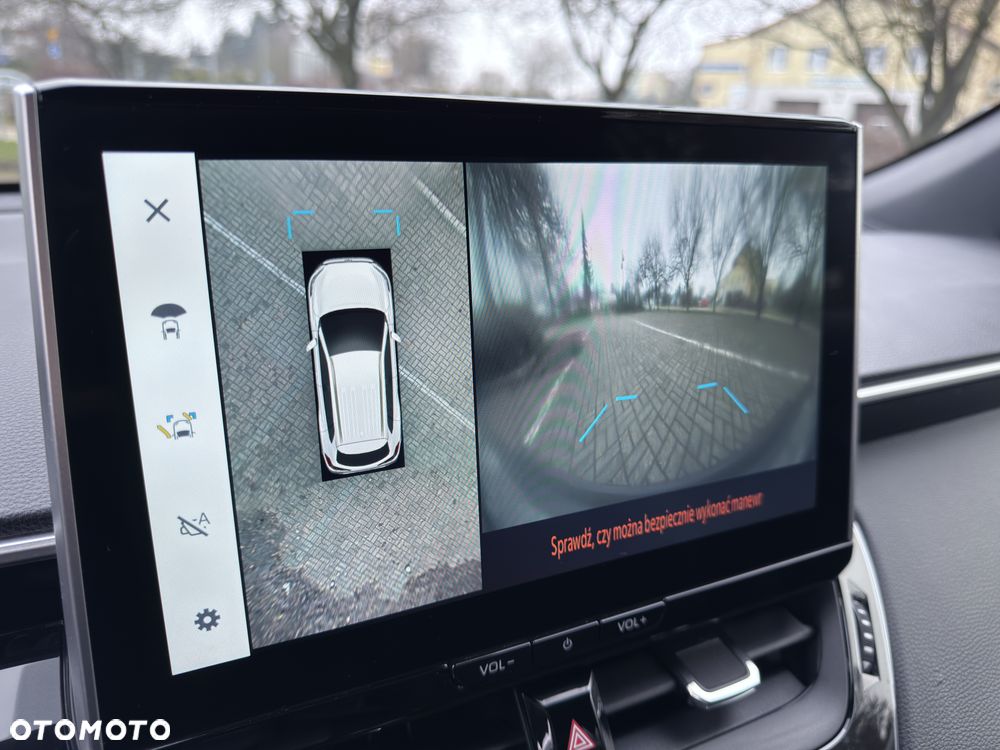 Toyota Corolla Cross 2.0 Hybrid Executive AWD - 17