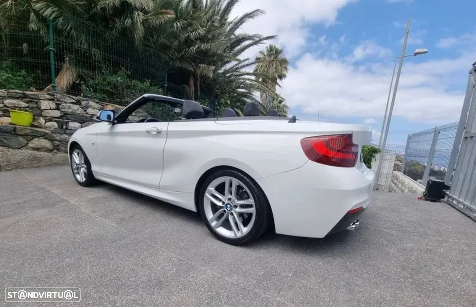 BMW 220 d Cabrio Pack M Auto - 11