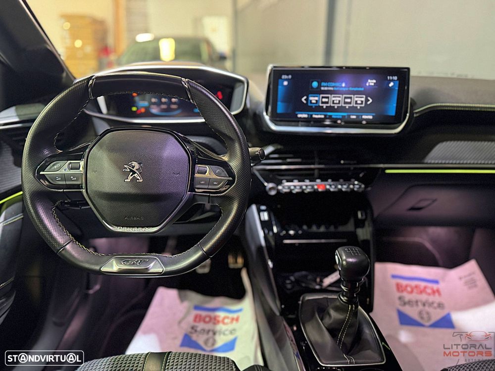 Peugeot 208 1.2 PureTech GT Line - 20