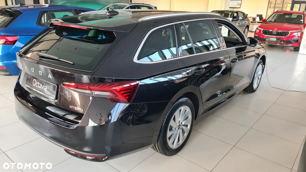 Skoda Octavia - 4