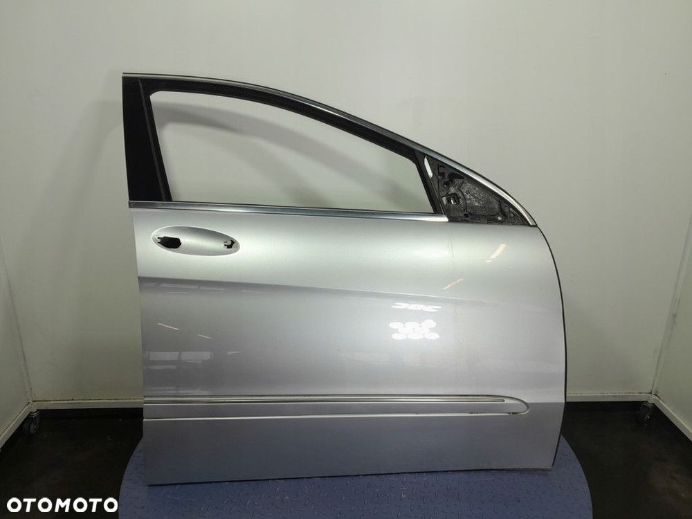 MERCEDES R W251 DRZWI PRZÓD PRAWE PRZEDNIE 775 - 1