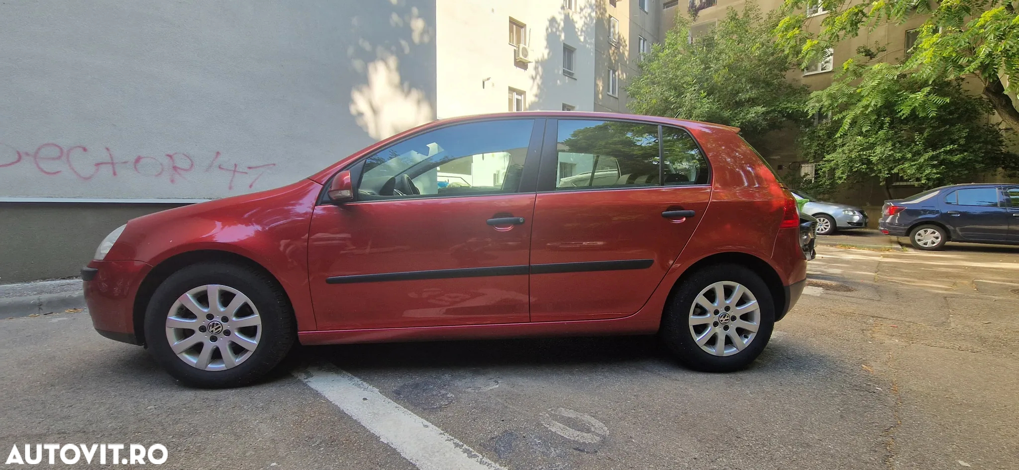 Volkswagen Golf 1.6 Comfortline - 4