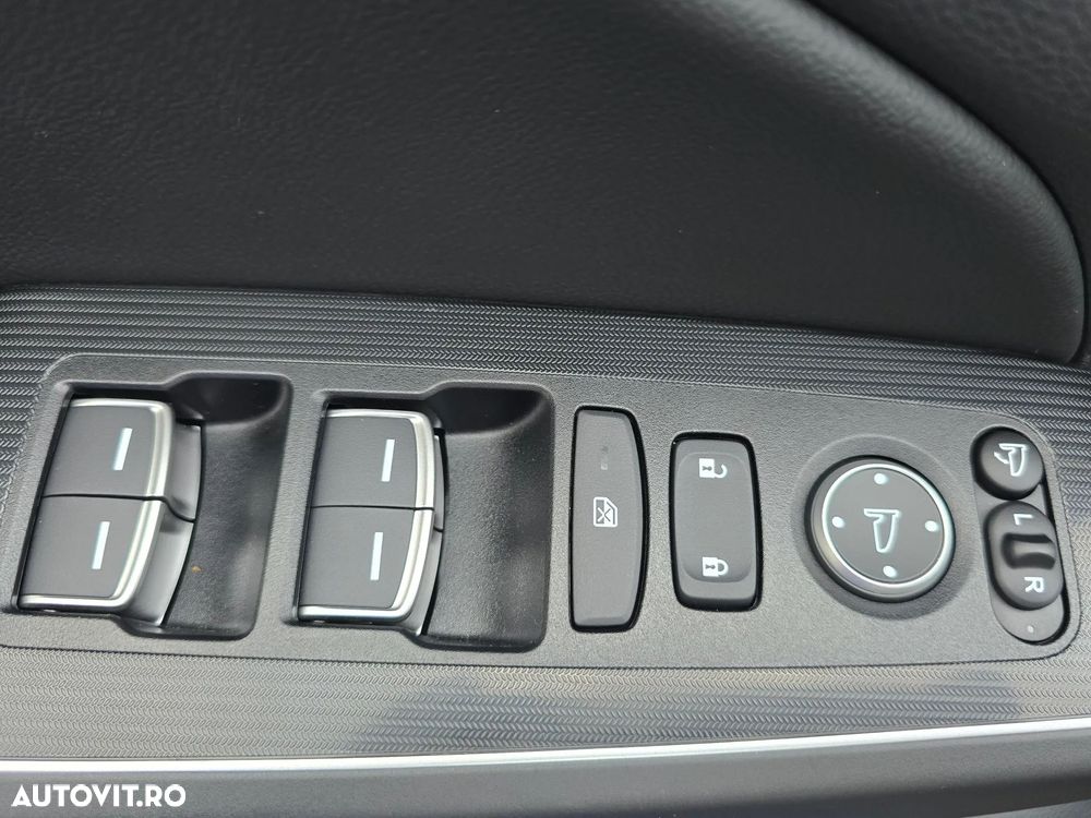 Honda Civic 2.0 e:HEV E-CVT Advance - 18