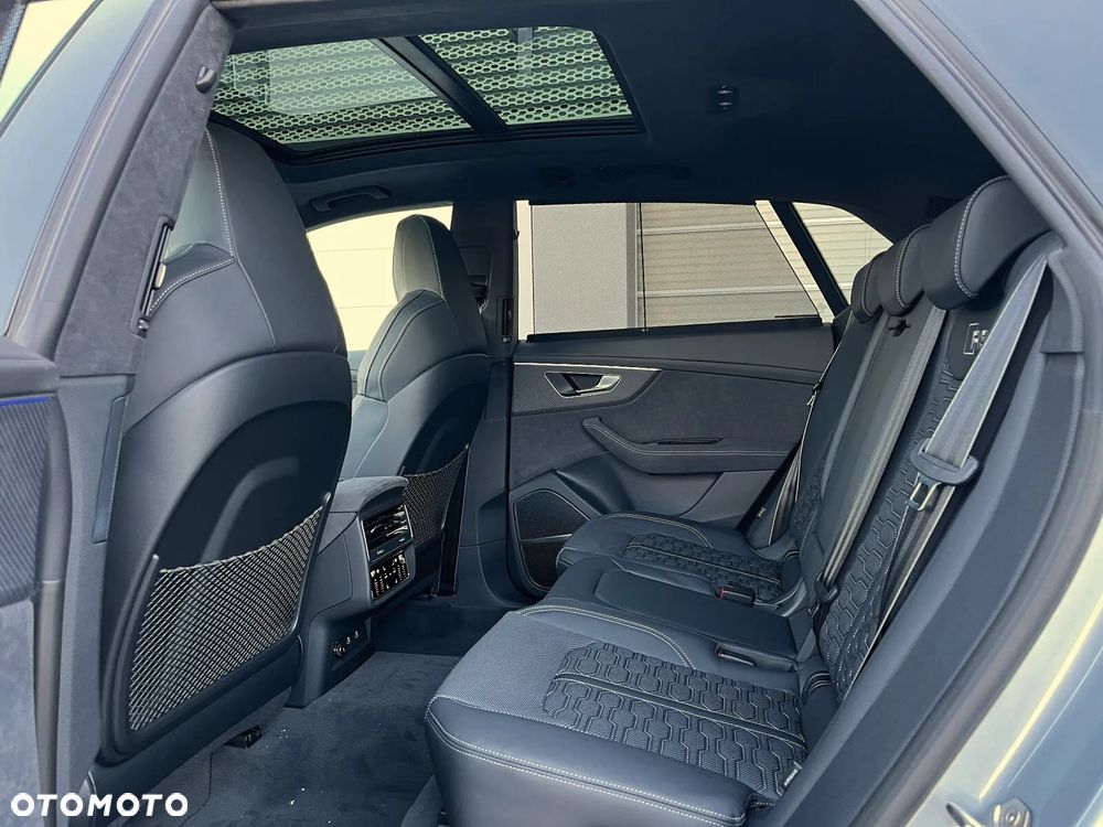Audi RS Q8 - 18