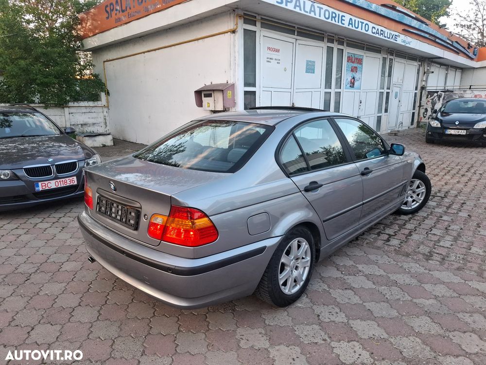 BMW Seria 3 318i Edition Exclusive - 4