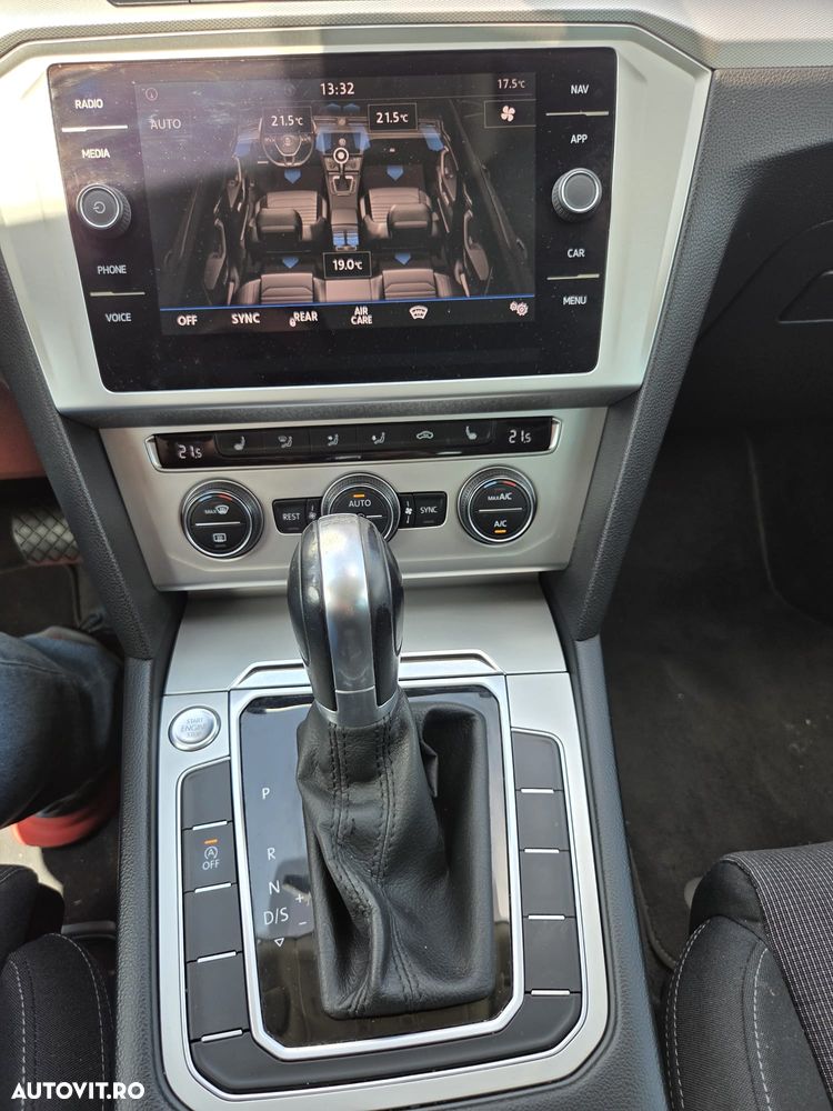 Volkswagen Passat 2.0 TDI SCR DSG Comfortline - 1