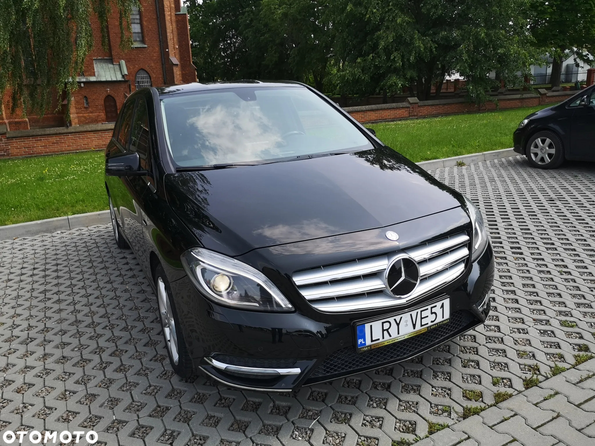 Mercedes-Benz Klasa B 180 AMG Line - 14