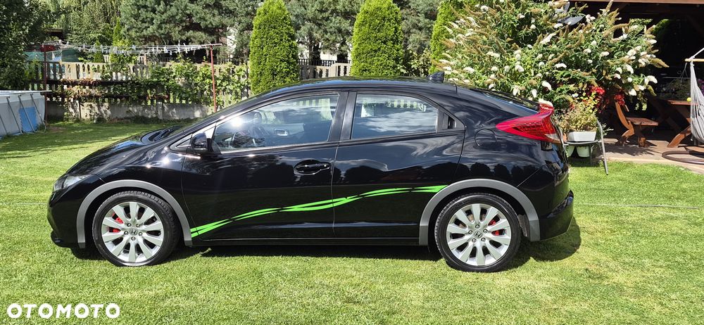Honda Civic 1.8 i-VTEC Sport Black Edition - 8