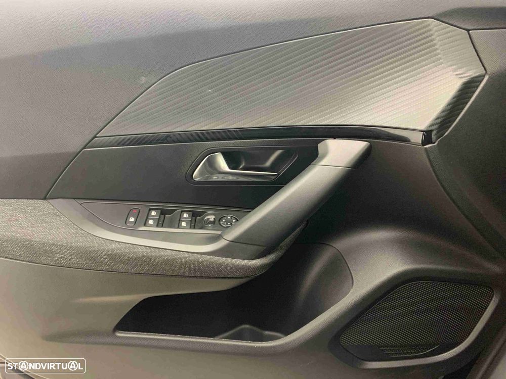 Peugeot 2008 1.2 PureTech Style - 11