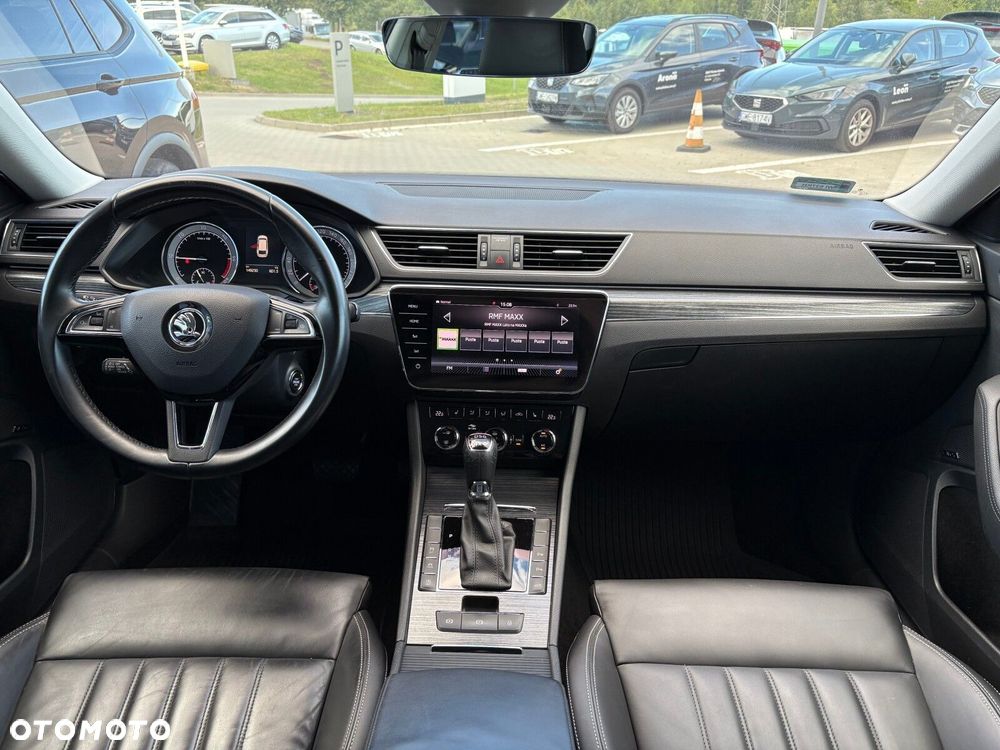 Skoda Superb 2.0 TDI SCR Style DSG - 9