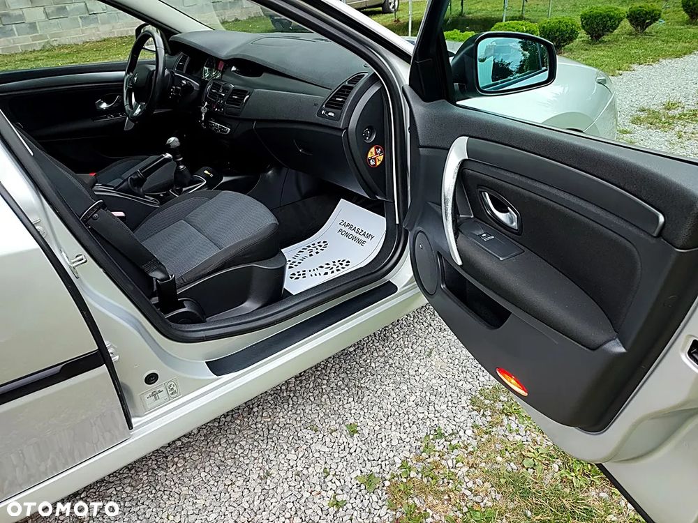 Renault Laguna 1.6 16V 110 Sportway - 22