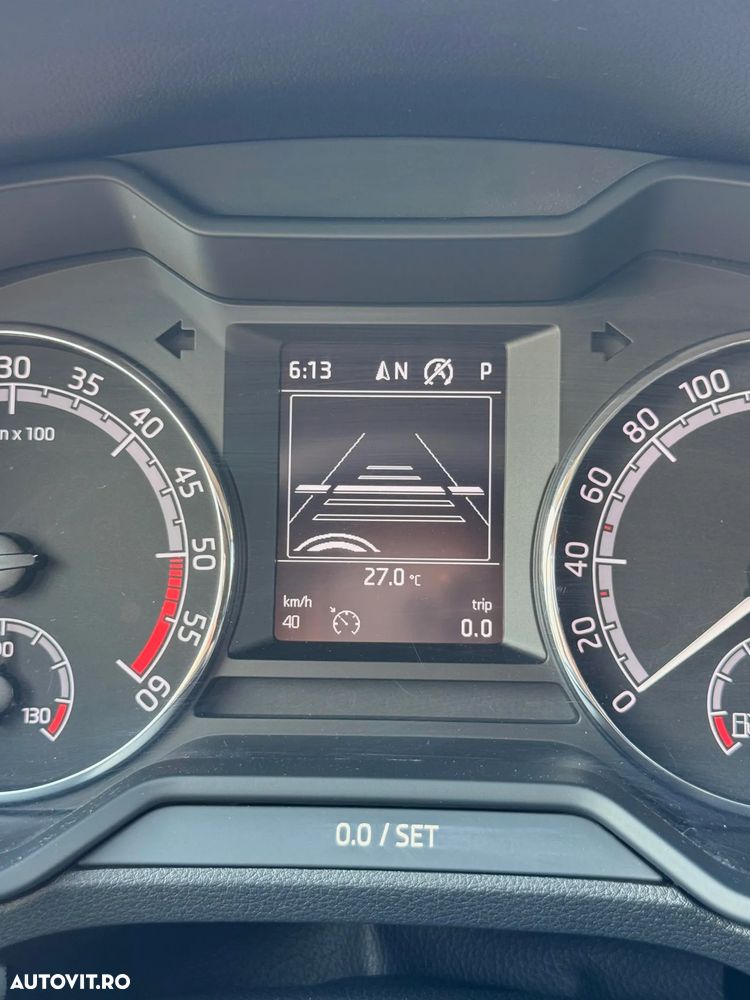 Skoda Octavia 1.6 TDI DSG Ambition - 12