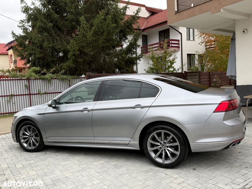 Volkswagen Passat 2.0 TDI DSG 4Mot Highline - 11