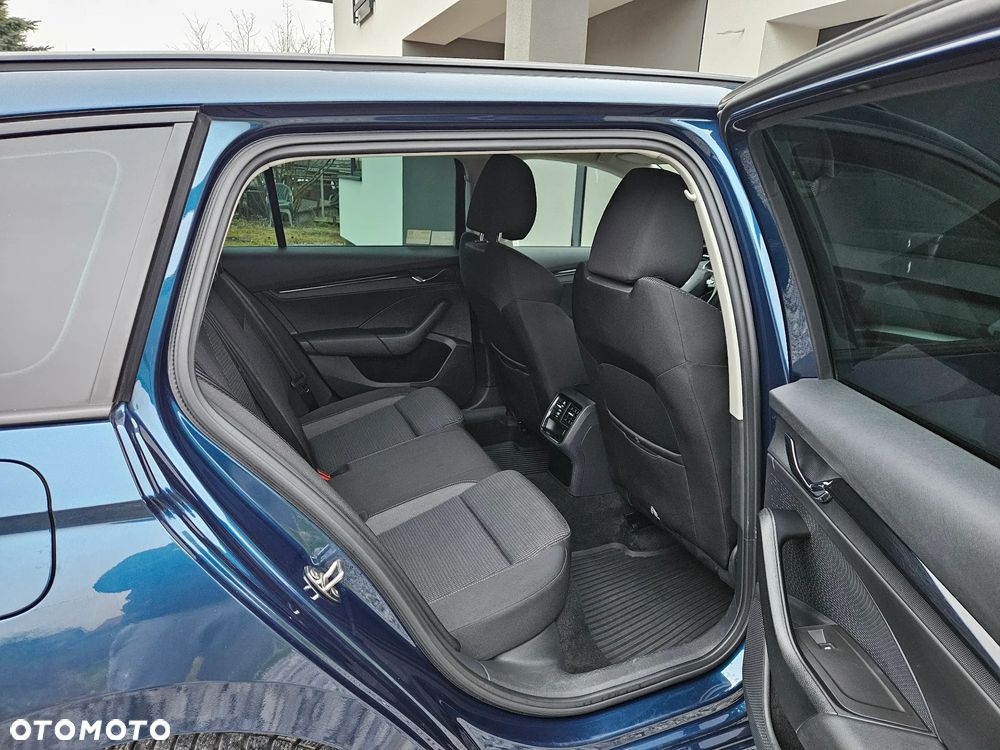 Skoda Octavia 2.0 TDI SCR Ambition DSG - 16