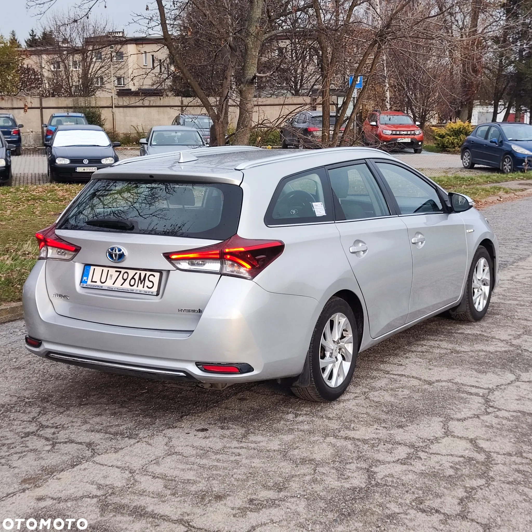 Toyota Auris Hybrid 135 Active - 5