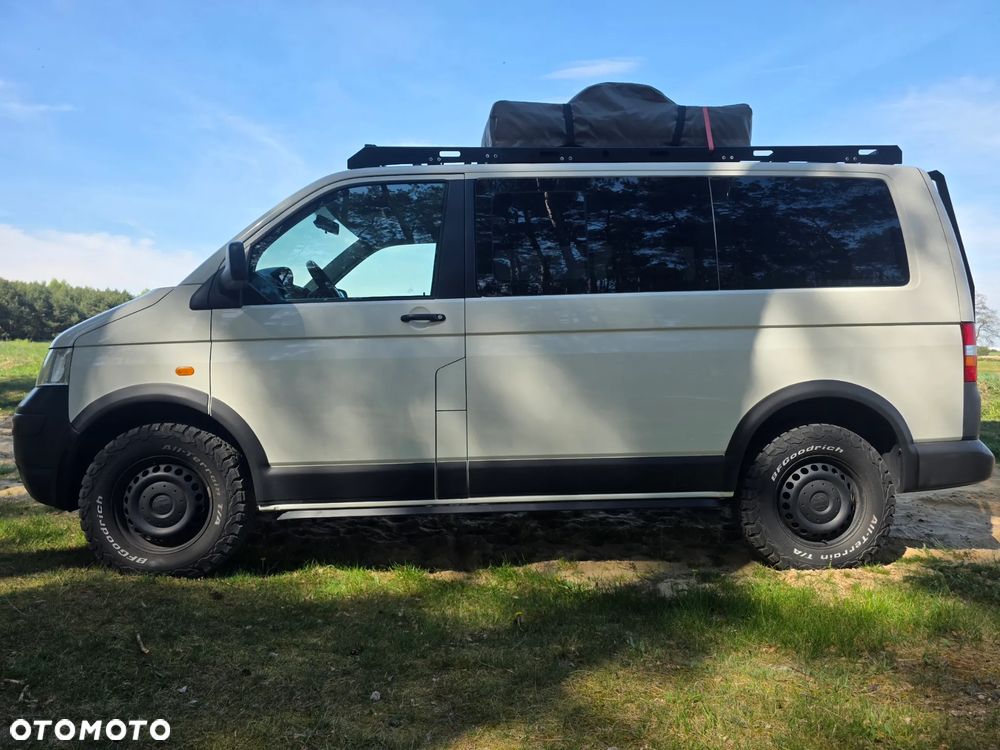 Volkswagen Multivan - 2