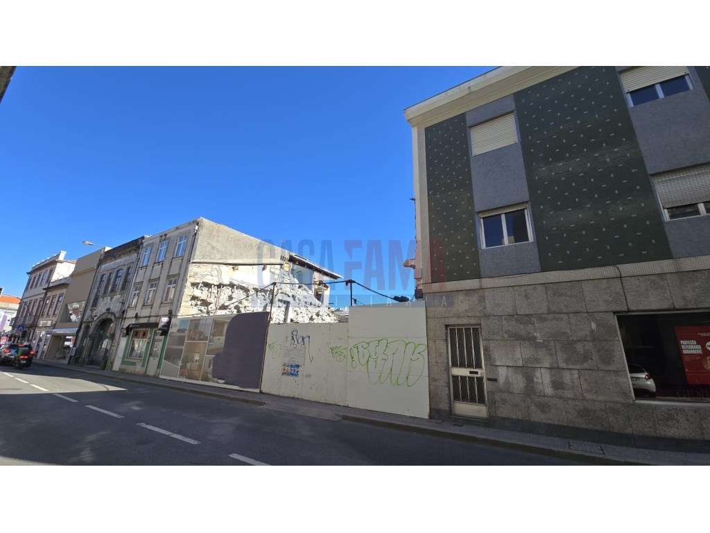 Loja no Coração da Póvoa de Varzim - Junto ao Metro e com Lugar de ... - Grande imagem: 3/7