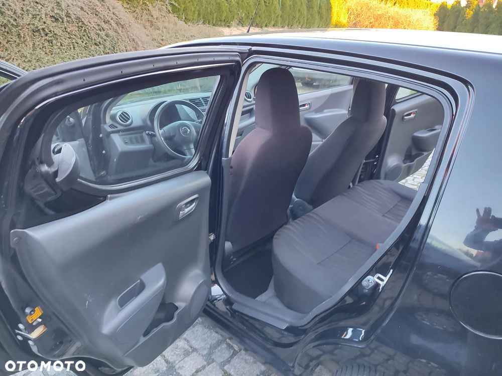 Nissan Pixo - 12