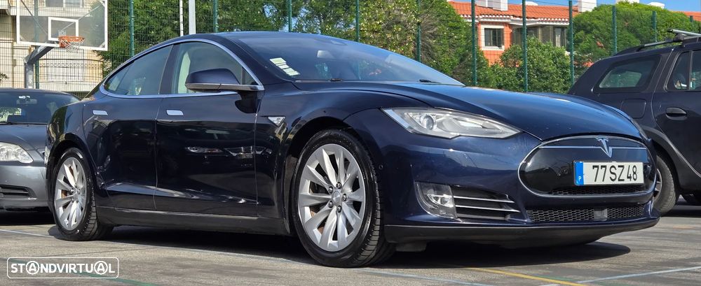 Tesla Model S 85 - 2