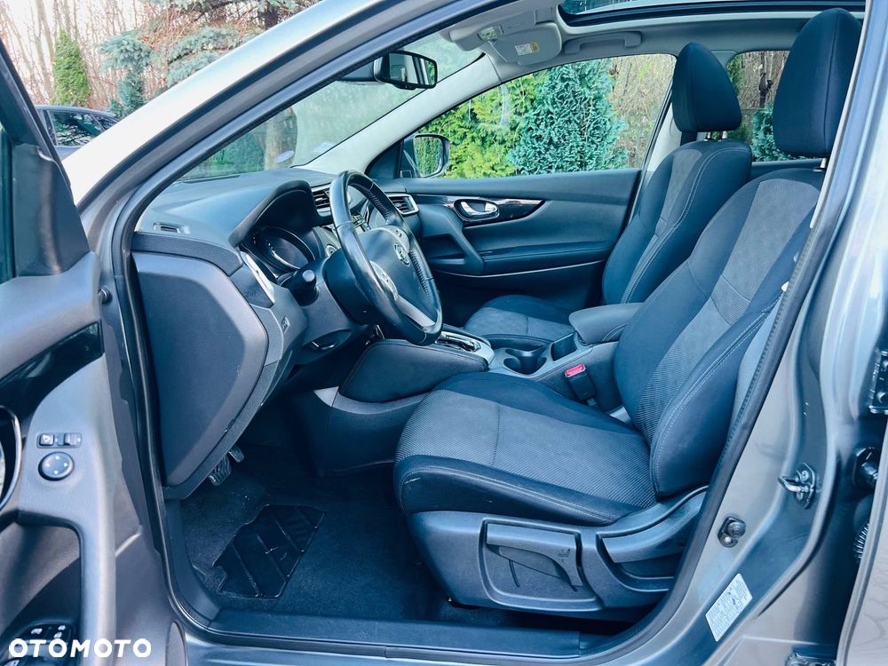 Nissan Qashqai 1.2 DIG-T Xtronic N-Connecta - 18