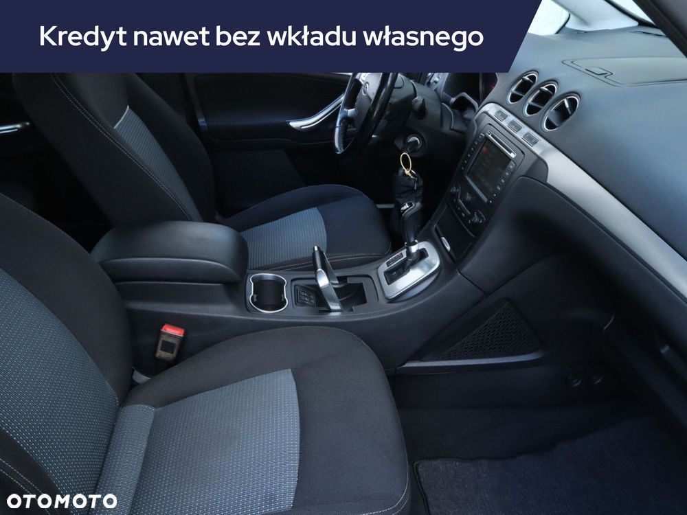 Ford Galaxy - 11