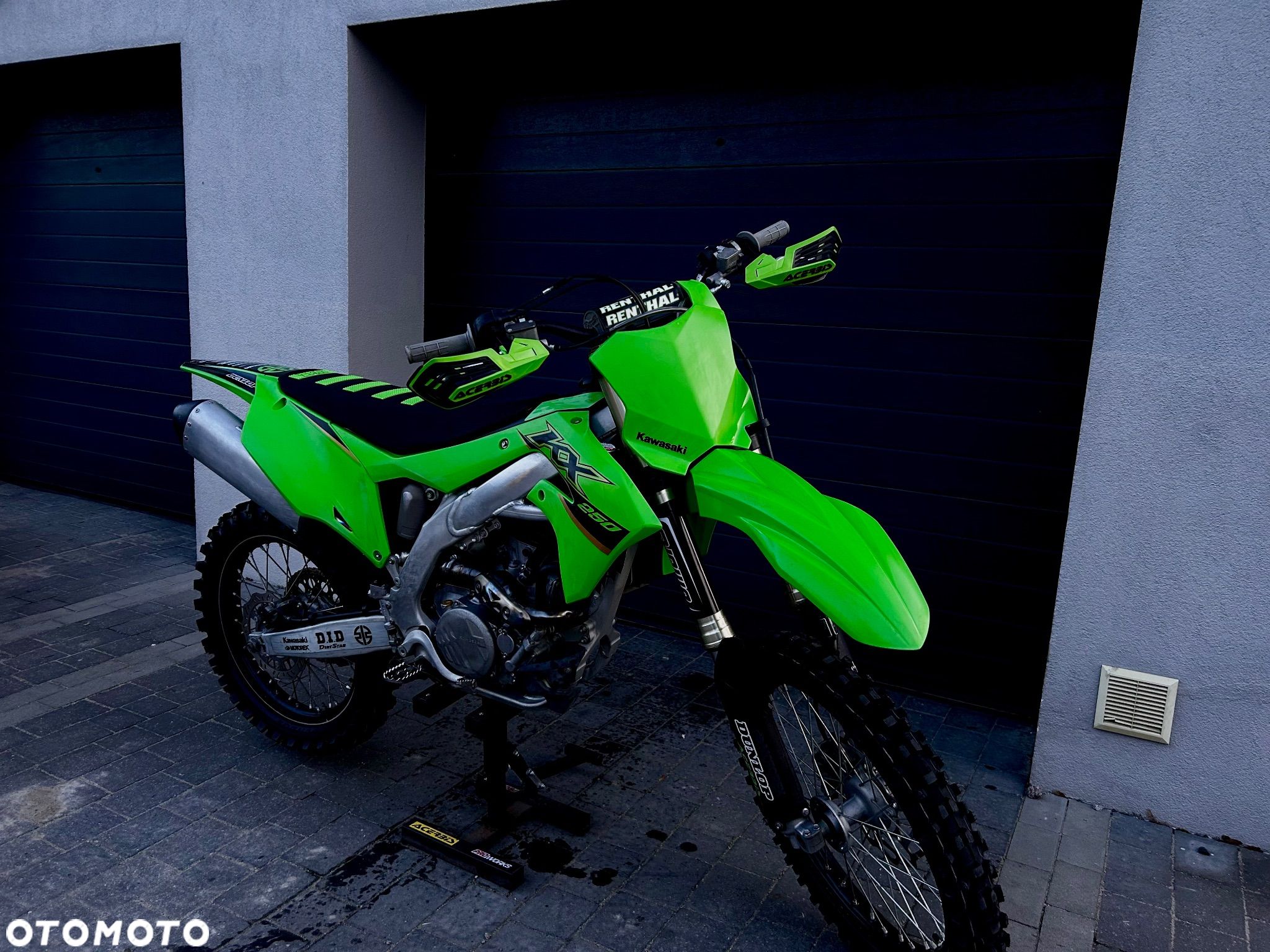 Kawasaki KX - 1