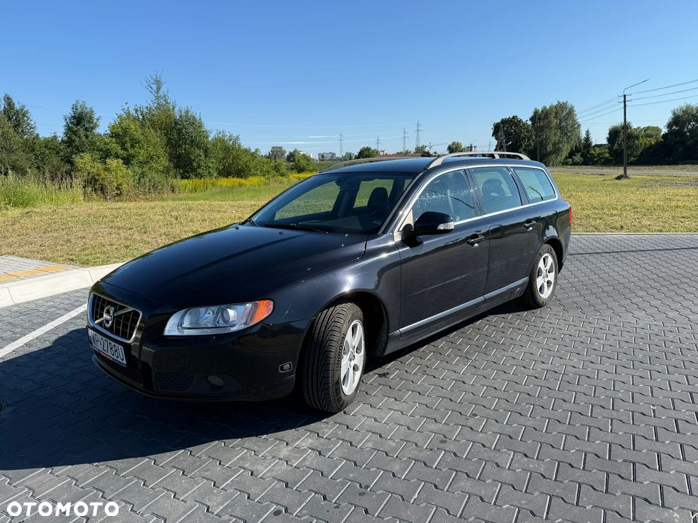 Volvo V70 2.5T Summum - 1