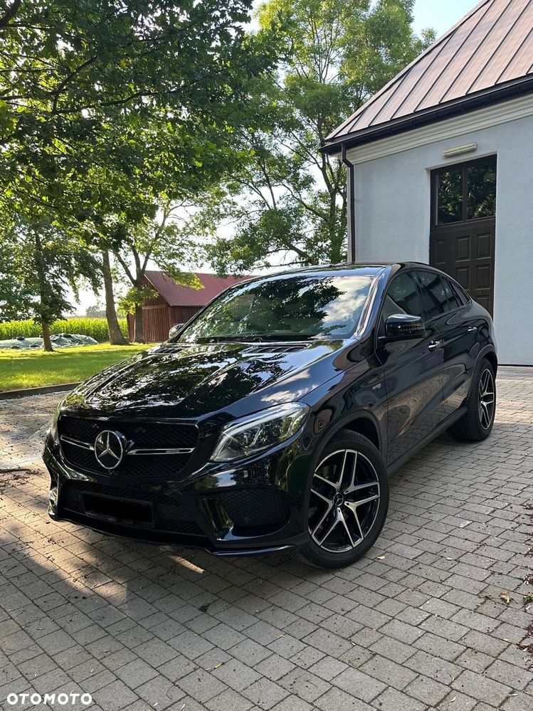 Mercedes-Benz GLE AMG Coupe 43 4-Matic - 3