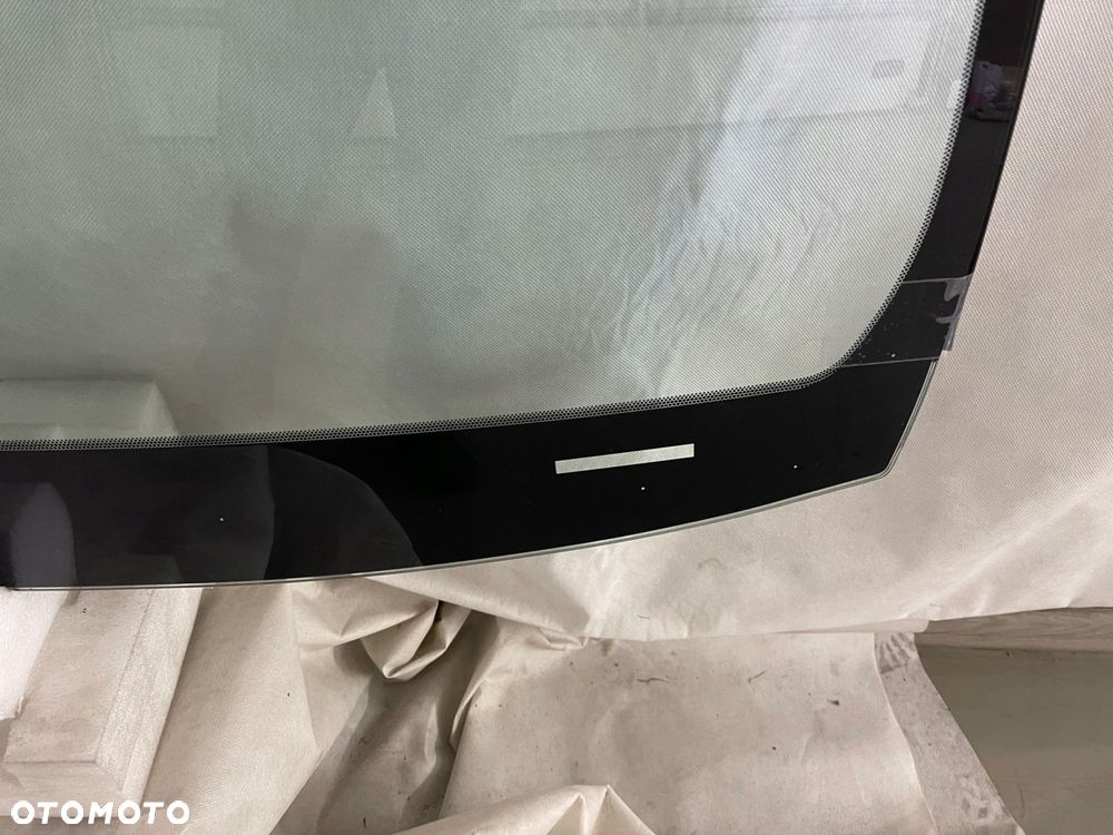 toyota sienna nowa szyba przednia grzana 2010-2020 - 3