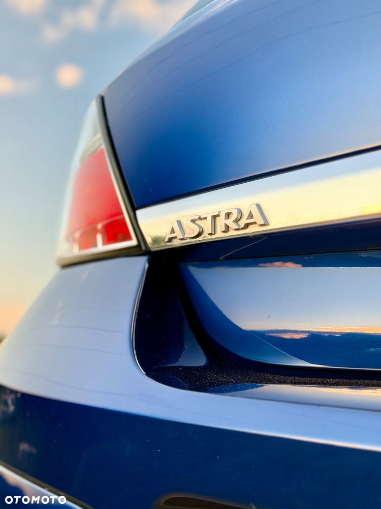 Opel Astra 1.4 Enjoy - 17