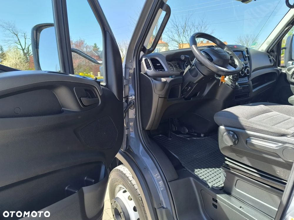 Iveco Daily 70C18 Sypialnia 2 Łóżka, WINDA!, 15 Palet, 2x Firana + Zsuwany Dach! - 17