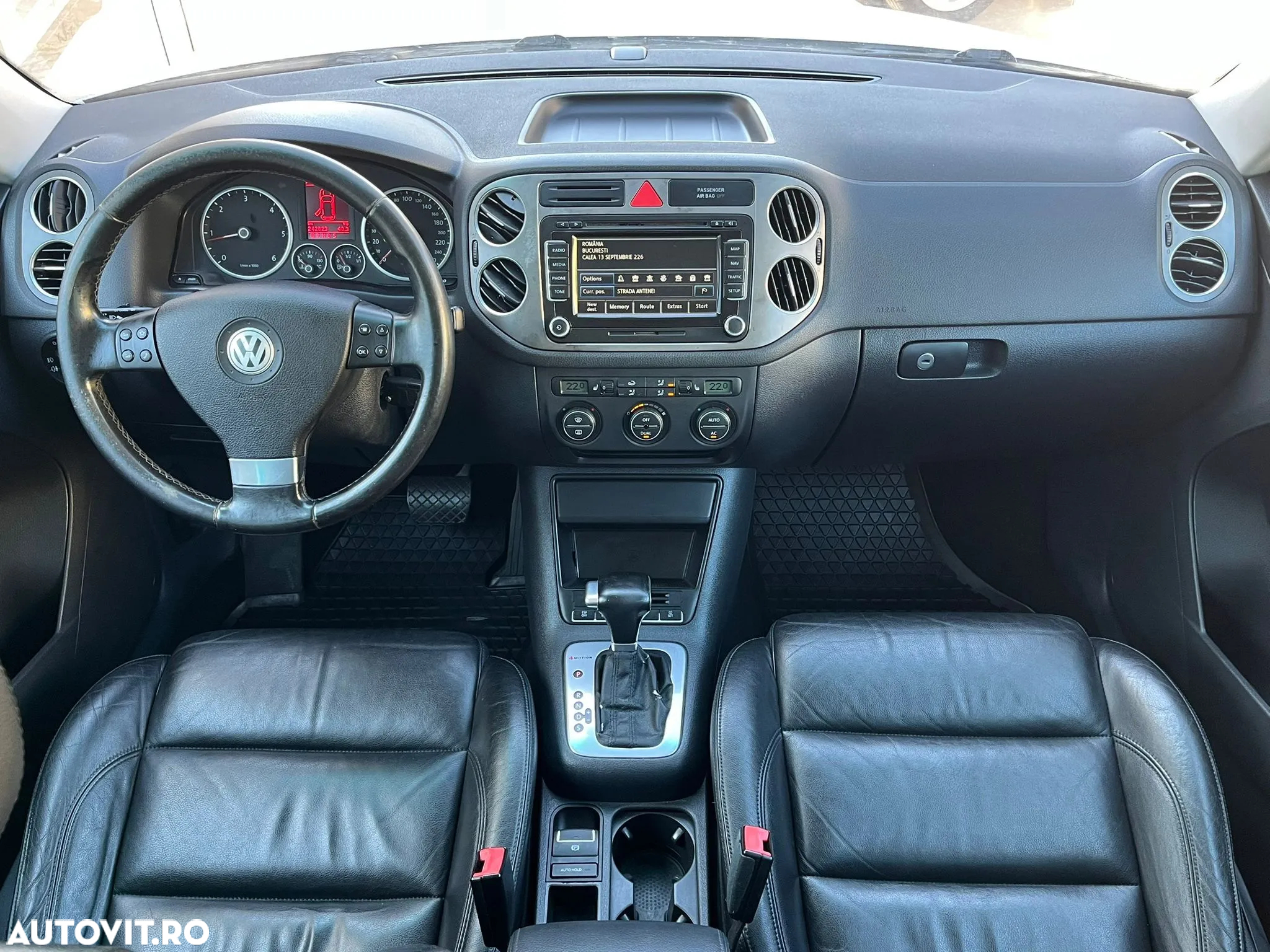 Volkswagen Tiguan 2.0 TDI DPF 4Motion Automatik Sport & Style - 8