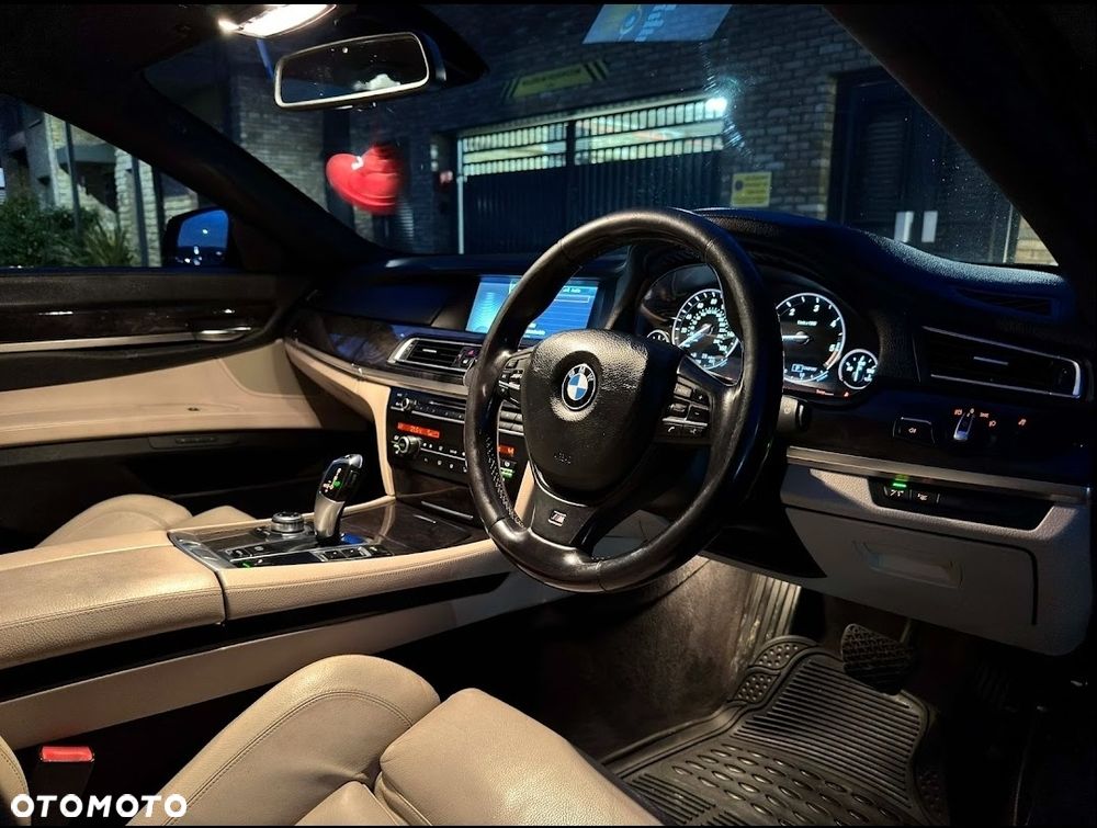 BMW Seria 7 - 5