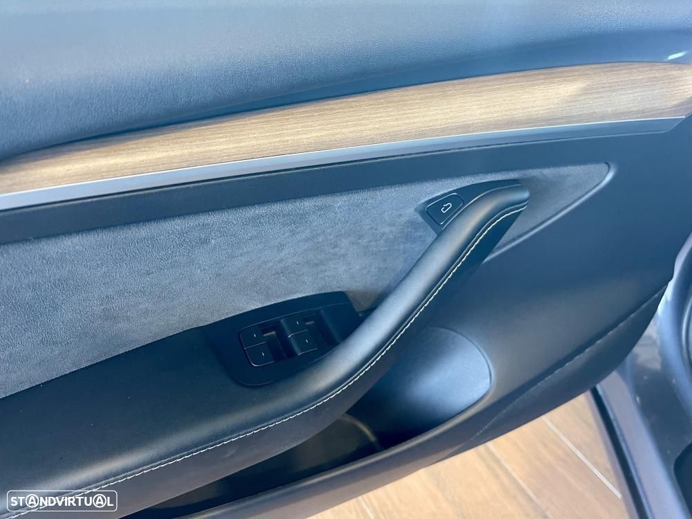 Tesla Model 3 Tração Traseira - 33