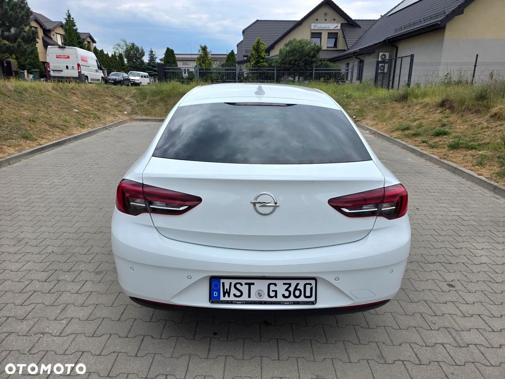 Opel Insignia - 12