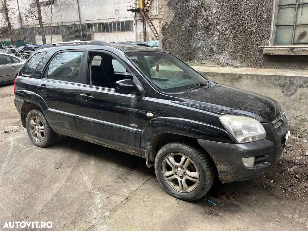 Dezmembrez KIA Sportage XE 2006 negru DOHC 16v valve - 2