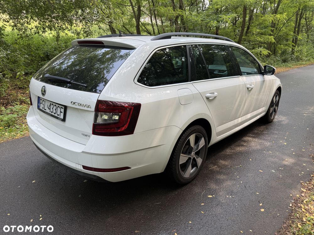 Skoda Octavia 2.0 TDI 4x4 Style DSG - 5
