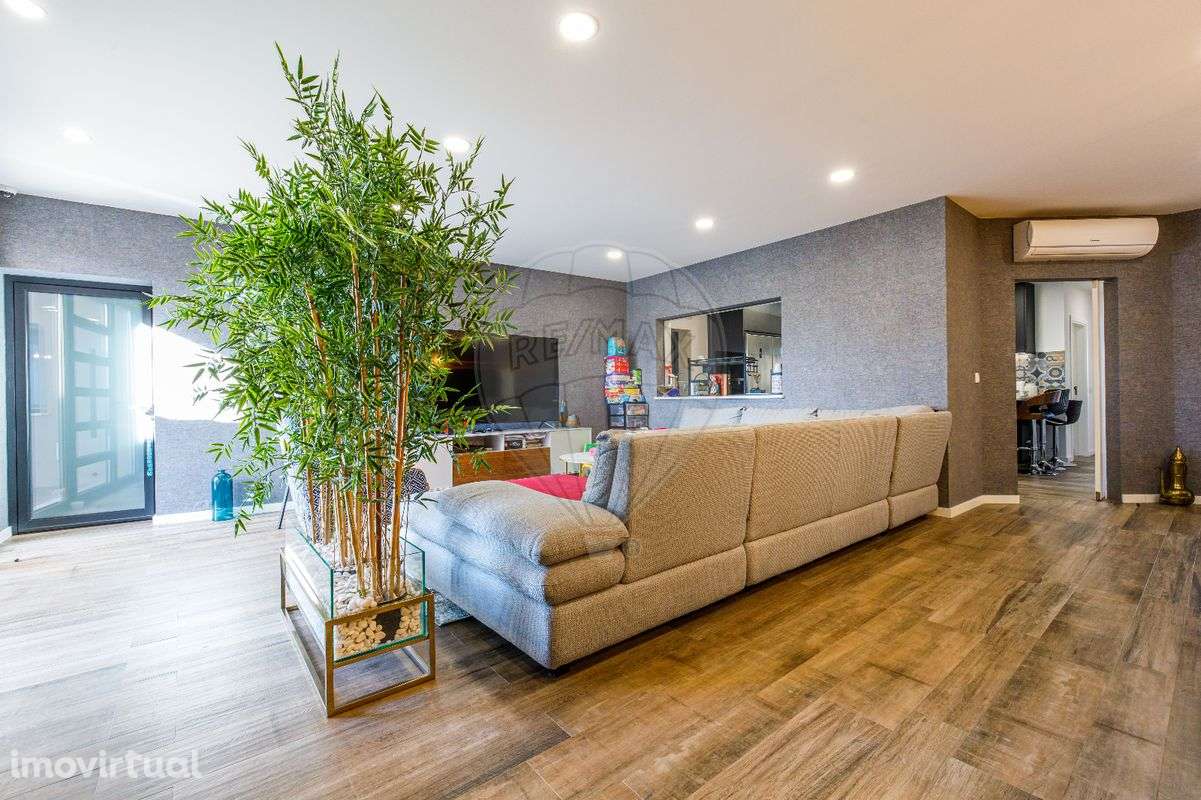 Moradia T4 para venda - Grande imagem: 2/31