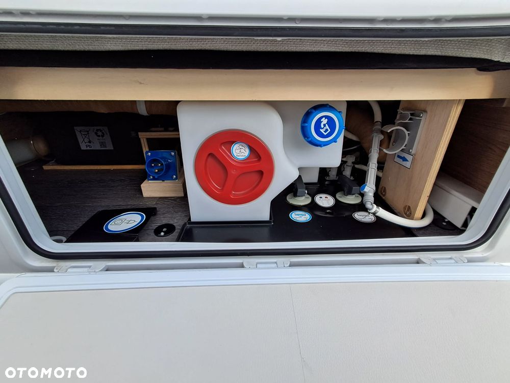 Weinsberg X-CURSION 500 LT 2 osobne łóżka Nowy Pojazd Temopmat ACC FV23% - 25