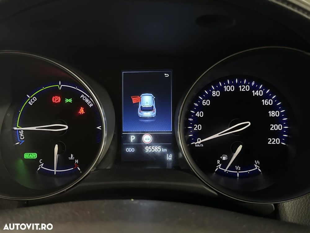 Toyota C-HR - 11
