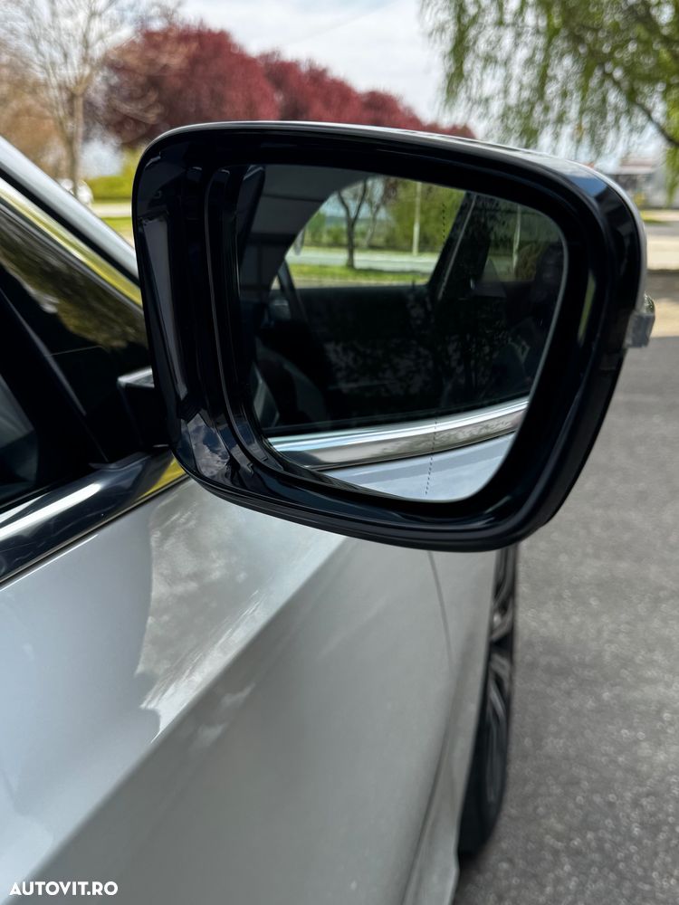 BMW Seria 3 320d xDrive AT MHEV - 11