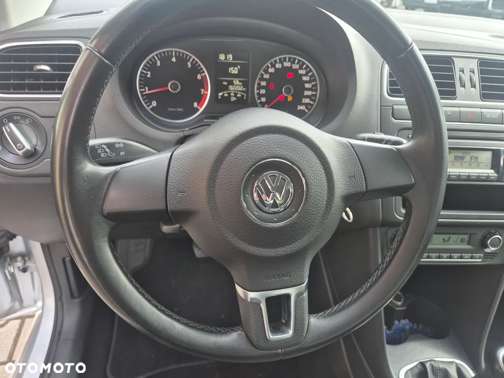 Volkswagen Polo 1.4 Comfortline - 22