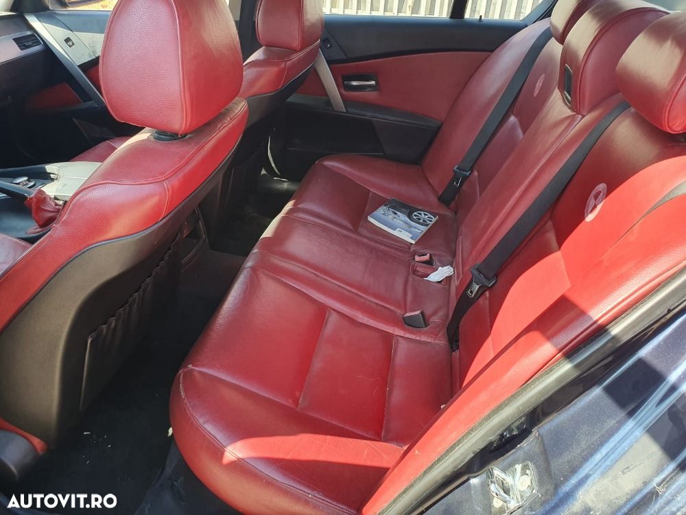 Dezmembrari  BMW 5 (E60, E61)  2003  > 2010 530 d Motorina - 4