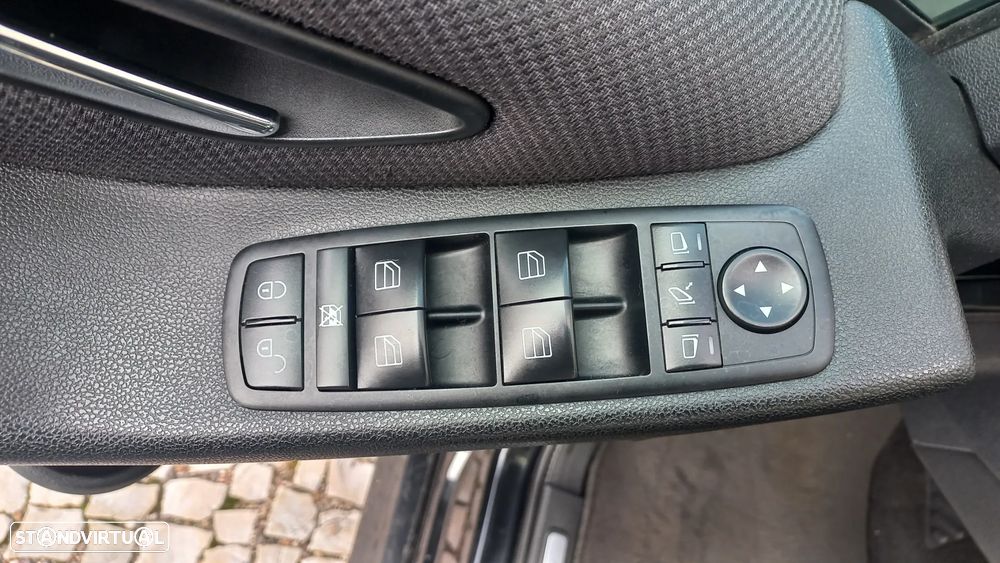 Mercedes-Benz B 180 CDI DPF Autotronic Special Edition - 13