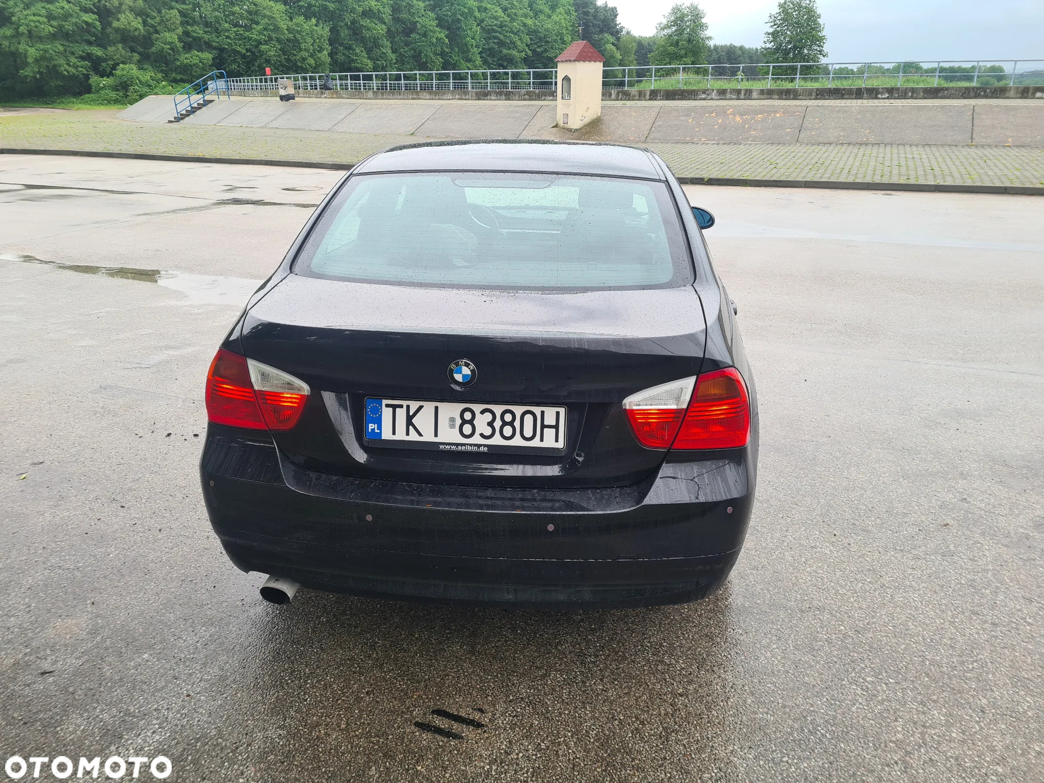 BMW Seria 3 318i - 4