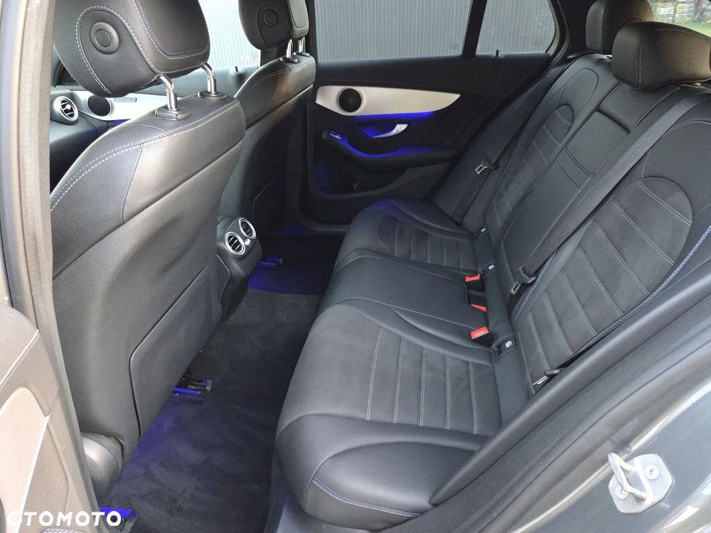 Mercedes-Benz Klasa C 220 d 9G-TRONIC Night Edition - 15