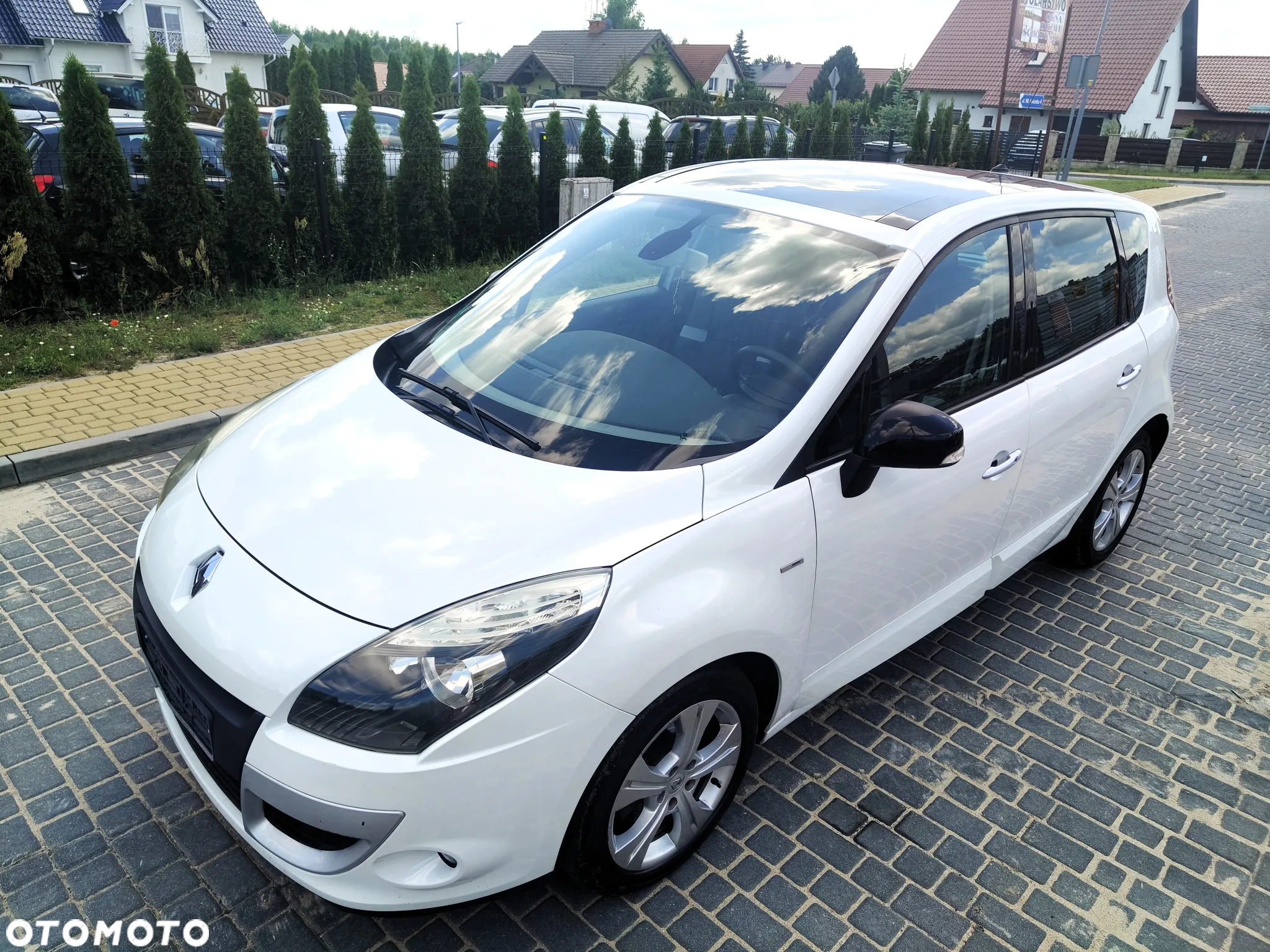 Renault Scenic TCe 130 Bose Edition - 13